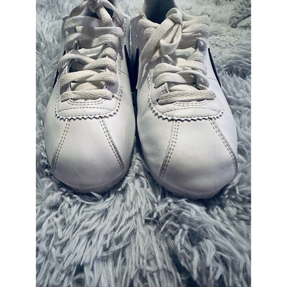 Nike Cortez - Picture 4 of 6